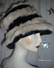 chapeau noir irisé gris et loup blanc sable, toque S