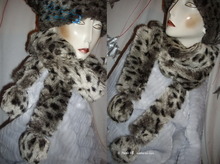 winter scarve, lynx, black and grey-green faux-fur, 2 PomPom 
