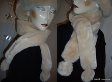 white cream scarve, 2 PomPom, faux fur, elegance, 2012 winter