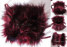 sac bandoulière, rouge bordeaux irisé noir, fausse-fourrure
